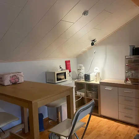 Sweet Home- Upstairs Near Skicenter Ounasvaara And Golf Course Privatunterkunft