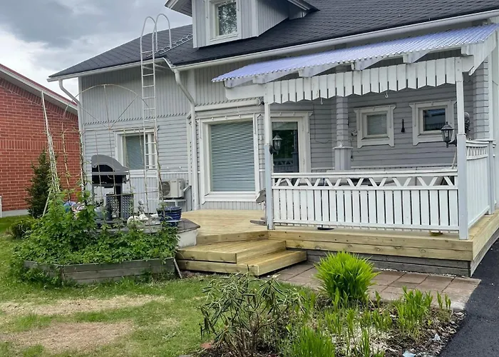 Sweet Home- Upstairs Near Skicenter Ounasvaara And Golf Course Rovaniemi